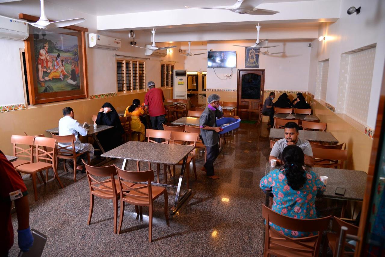 Parijatha Lodge كوندابور المظهر الخارجي الصورة