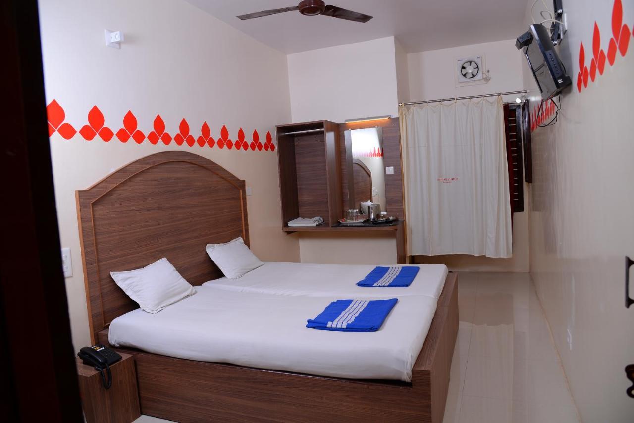 Parijatha Lodge كوندابور المظهر الخارجي الصورة