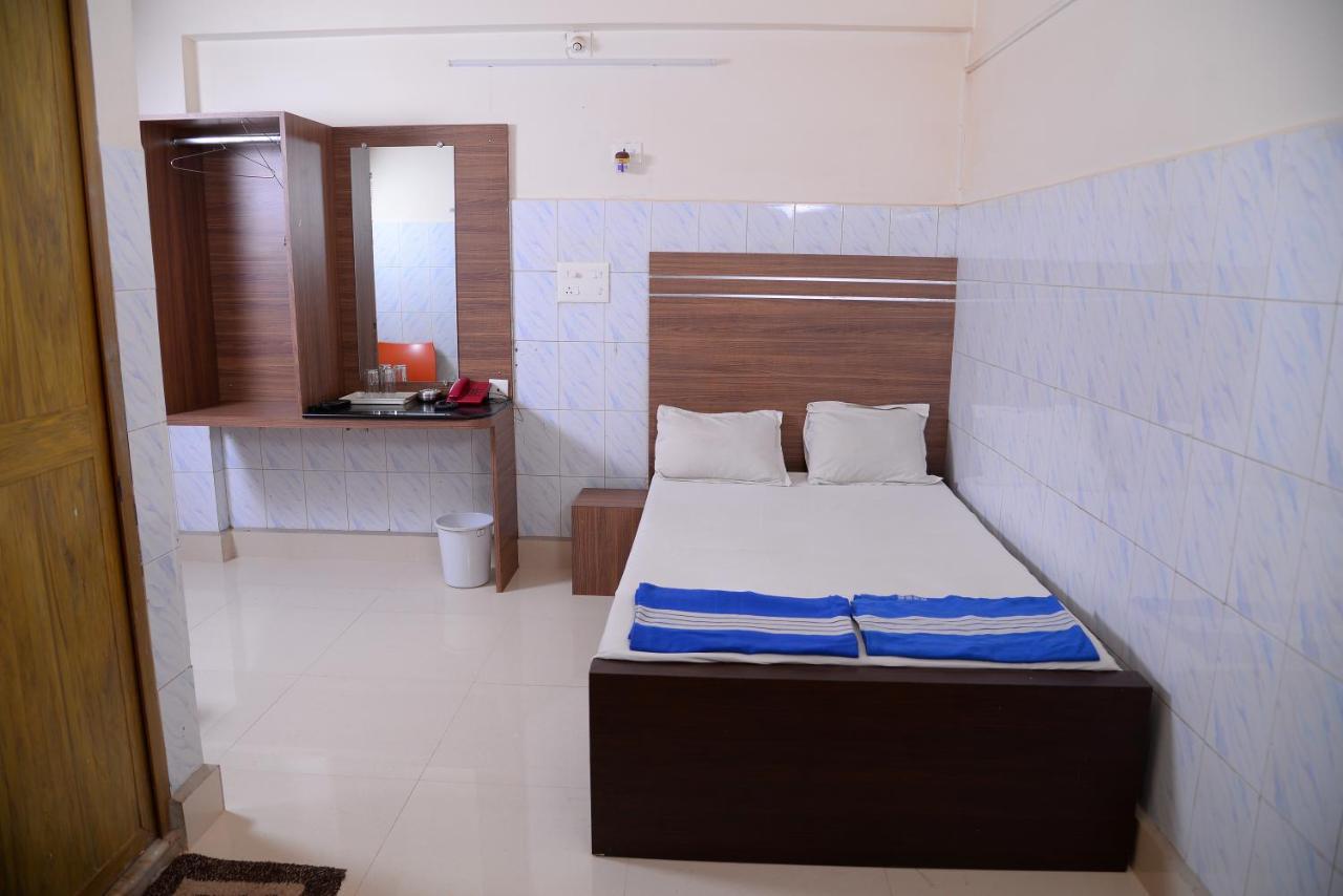 Parijatha Lodge كوندابور المظهر الخارجي الصورة